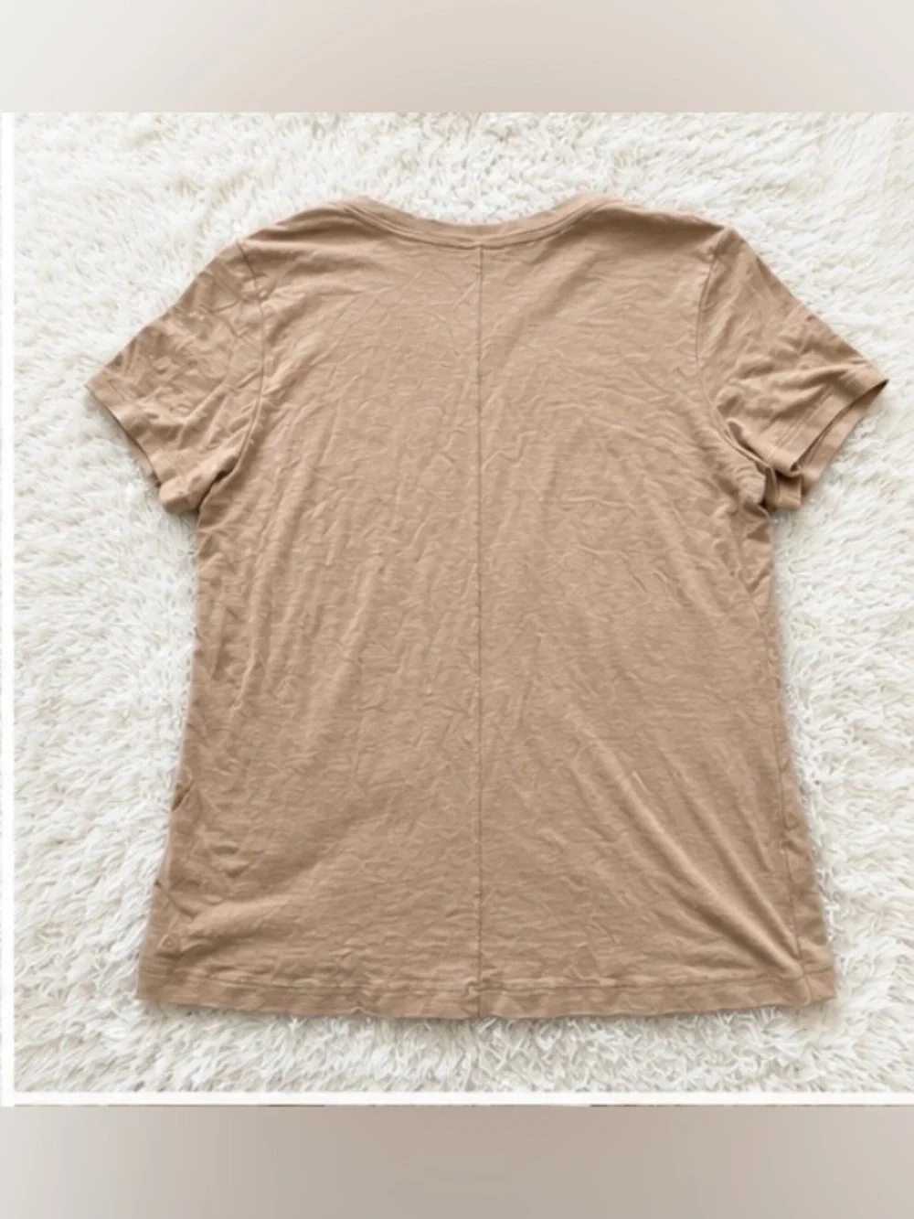 TravisMathew Women’s M Beige Modal Blend Crewneck Tee Shirt Soft Basic - Picture 4 of 6